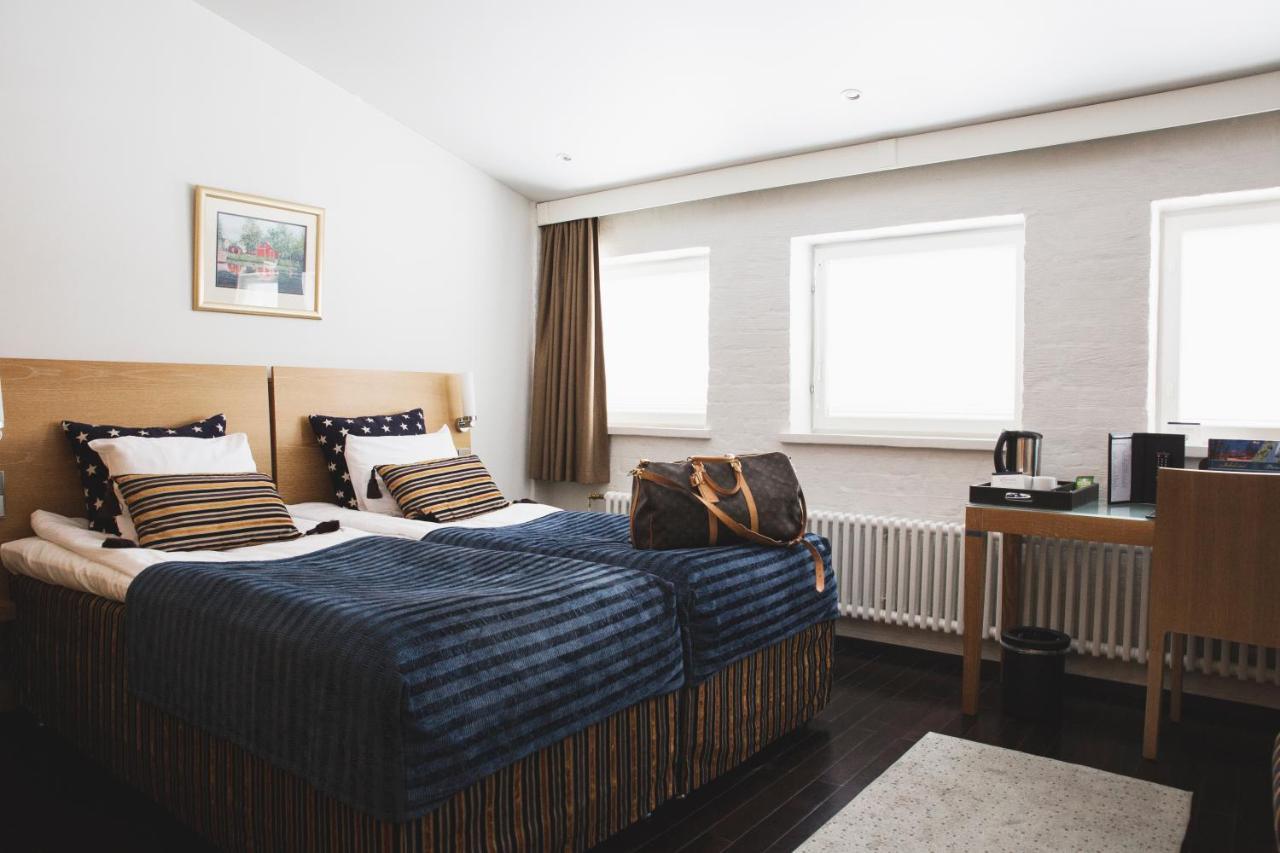 פיטרסארי Hotel Epoque & Apartments מראה חיצוני תמונה