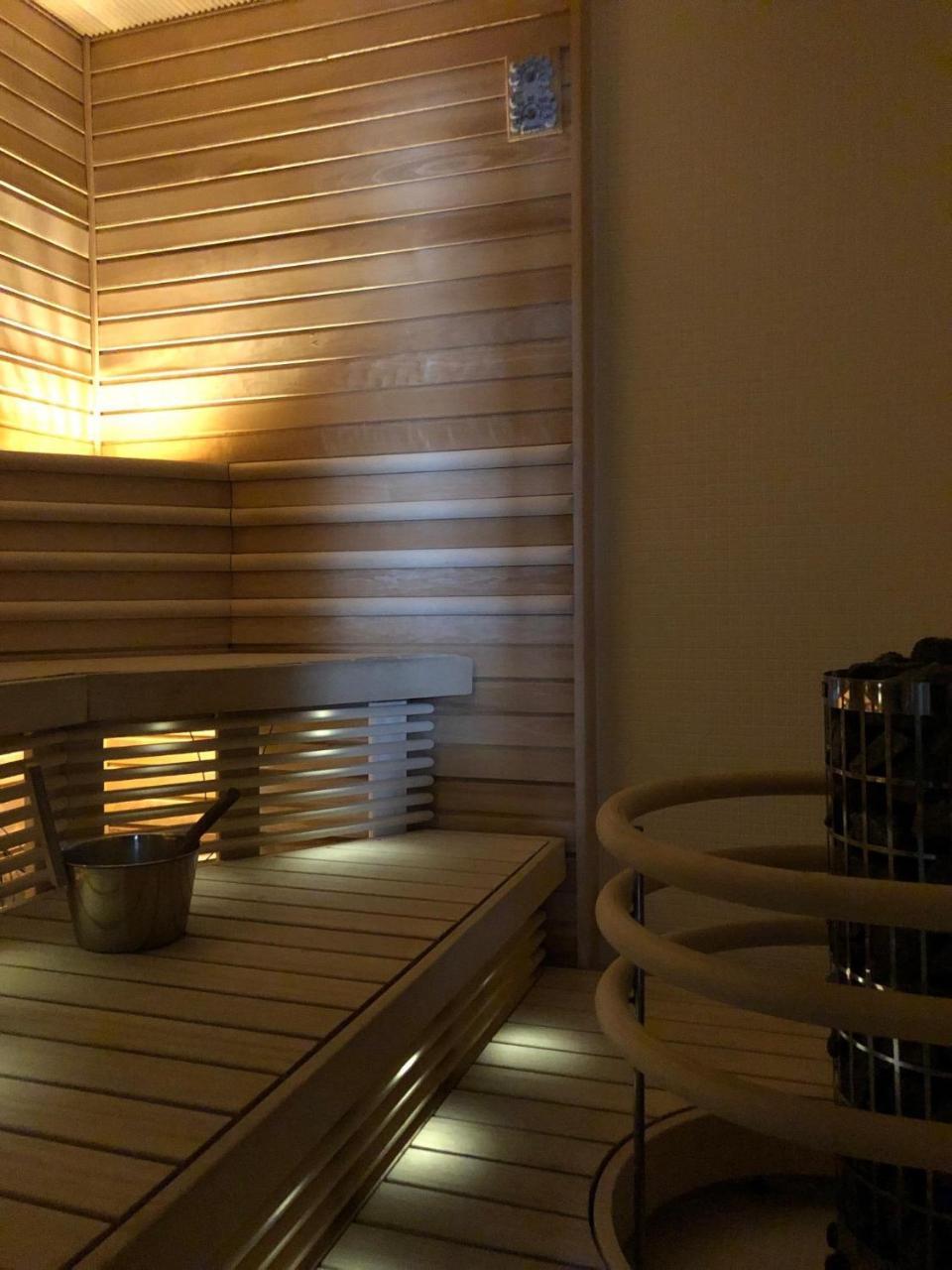פיטרסארי Hotel Epoque & Apartments מראה חיצוני תמונה