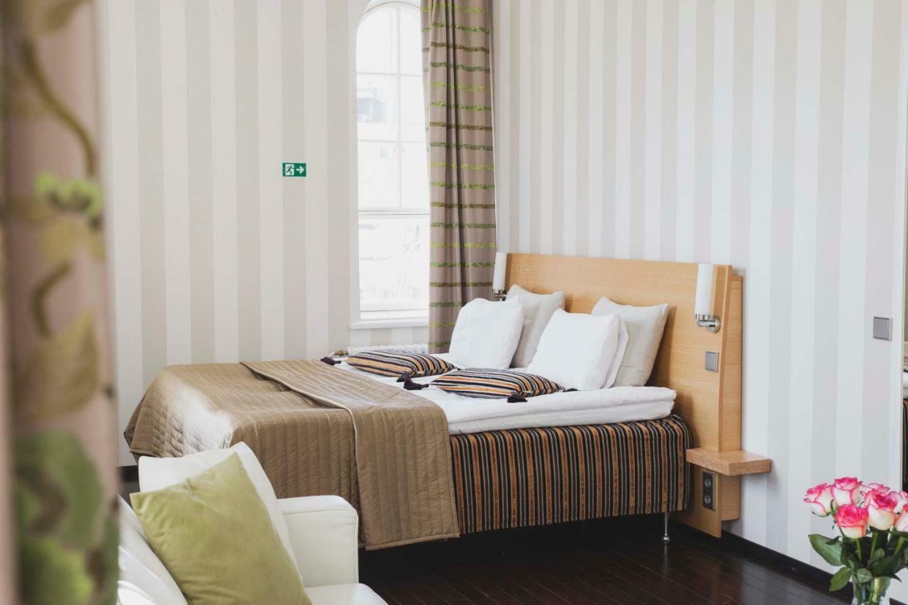 פיטרסארי Hotel Epoque & Apartments מראה חיצוני תמונה